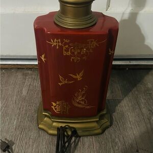 Vintage Burgundy and Brass Chinoiserie Table Lamp 27’ Works Good Condition